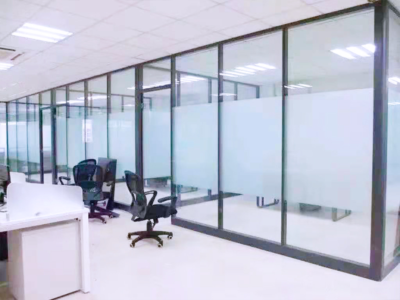 日常生活中玻璃隔斷的重要性!