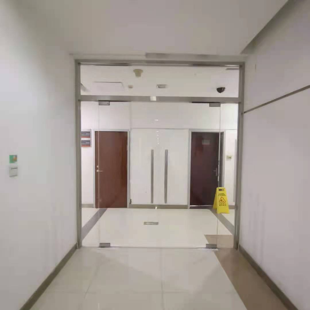 鋁合金門玻璃破了怎么換？